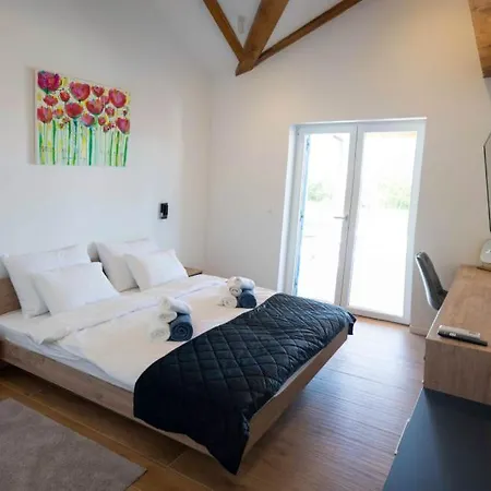 Willa Blue Moon By Guide *