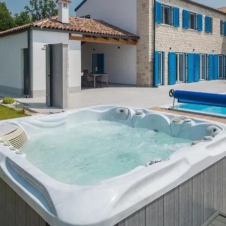 Blue Moon By Guide * Rapavel