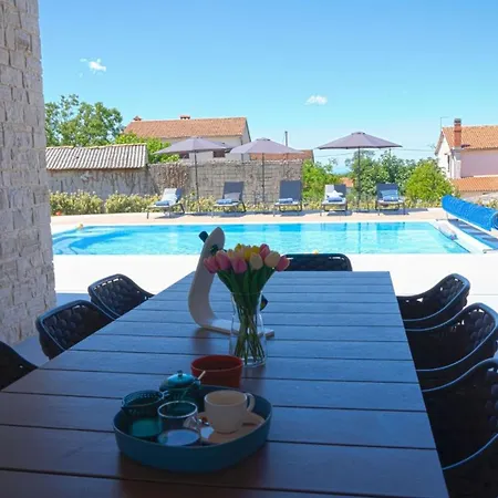 Villa Blue Moon By Guide Višnjan
